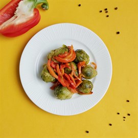 {{photo.Alt || photo.Description || 'Брюссельская капуста с морковью и перцем'}}
