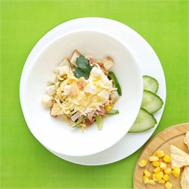 {{photo.Alt || photo.Description || 'Руслан'}}